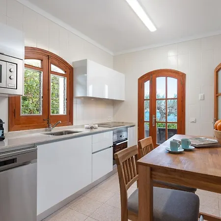 Дом отдыха Ses Ones With Sea Views Алькудия